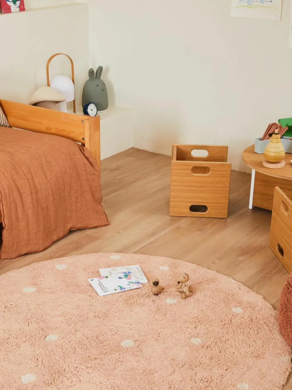 Handgetuft rond vloerkleed Dot met hoog-laag effect, wasbaar^Lorena Canals Online