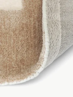 Handgetuft wollen vloerkleed Corin met hoog-laag structuur^Westwing Collection New