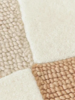 Handgetuft wollen vloerkleed Corin met hoog-laag structuur^Westwing Collection Hot