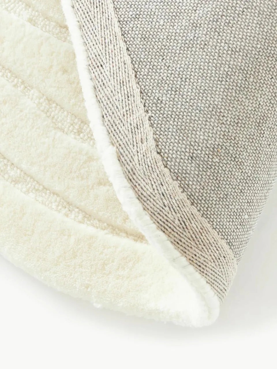 Handgetuft wollen vloerkleed Niria in organische vorm^Westwing Collection Outlet