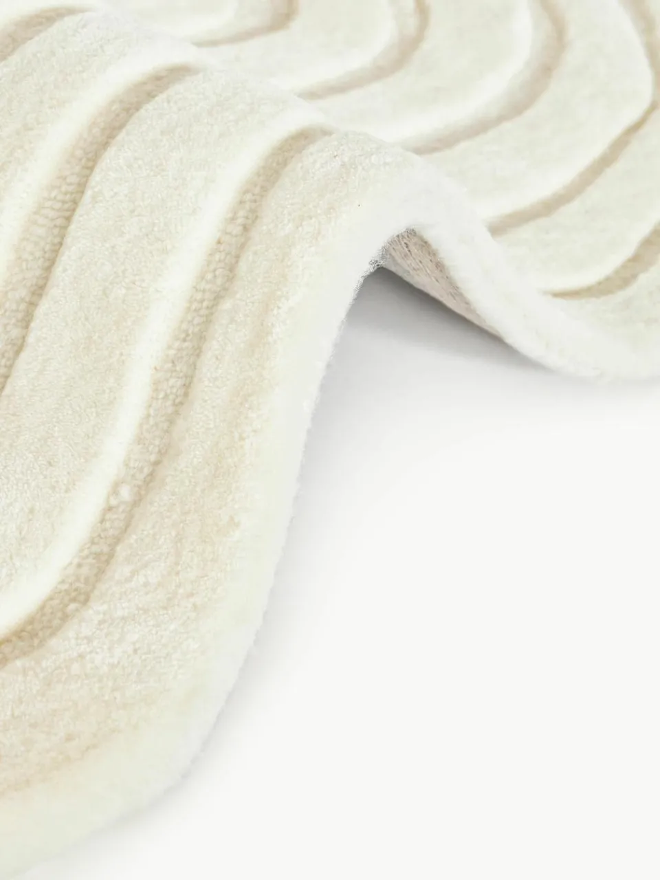 Handgetuft wollen vloerkleed Niria in organische vorm^Westwing Collection Outlet