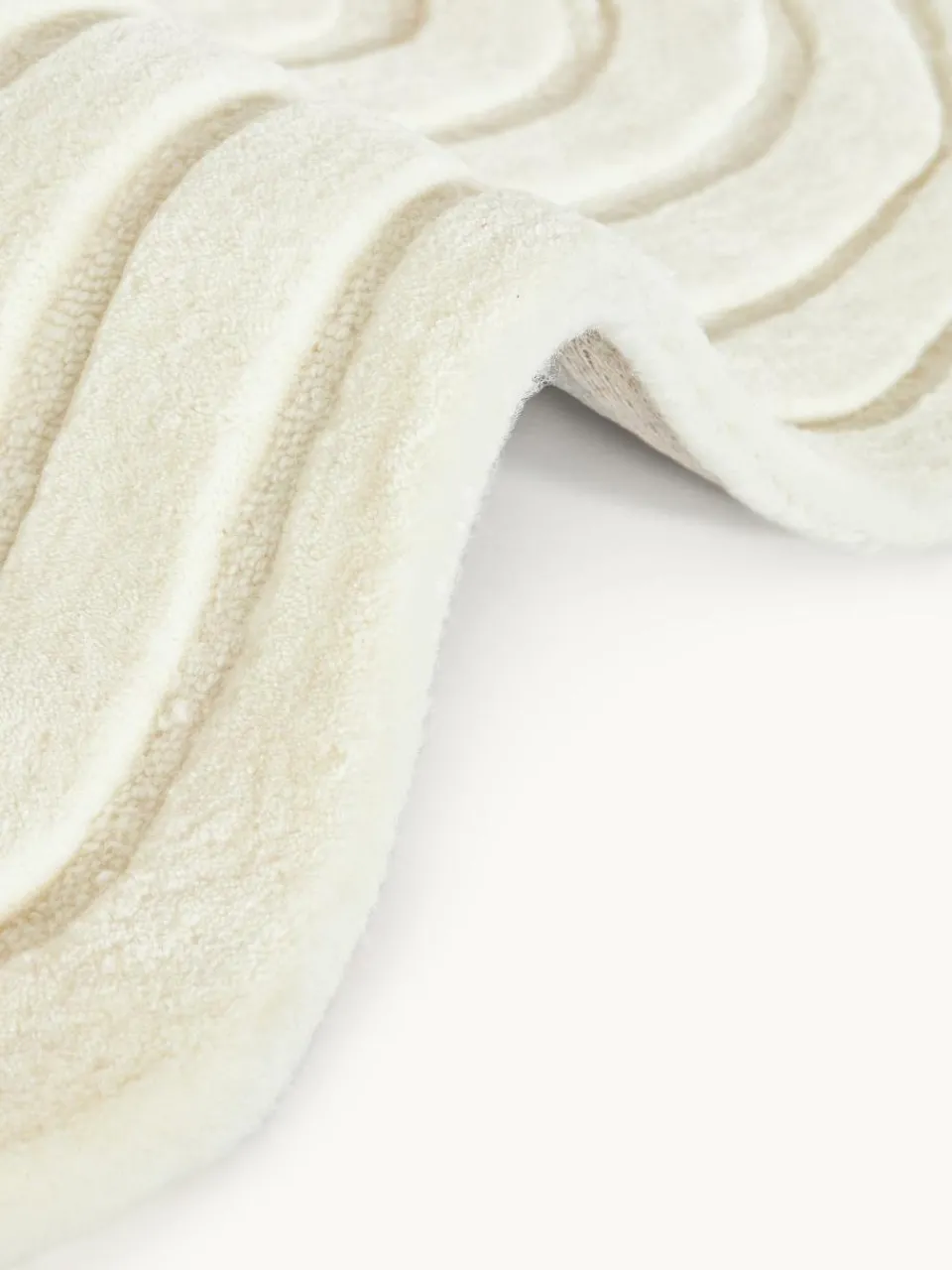 Handgetuft wollen vloerkleed Niria in organische vorm^Westwing Collection Outlet