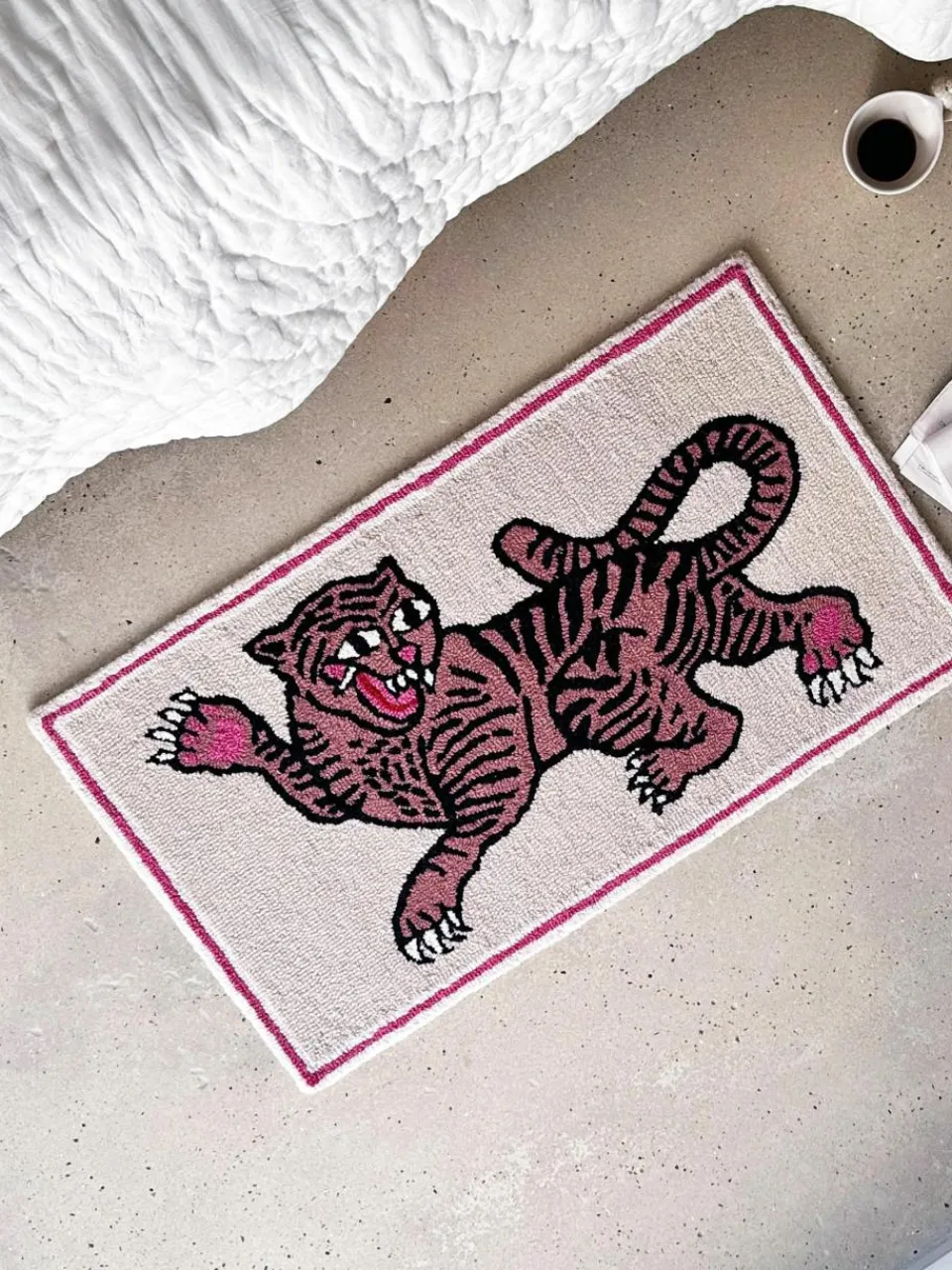 Handgetuft wollen vloerkleed roze Tiger^Bongusta Fashion