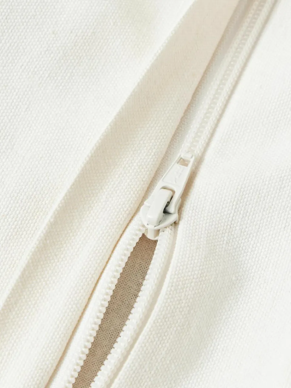 Handgetufte kussenhoes Jiri met decoratie^Westwing Collection Online