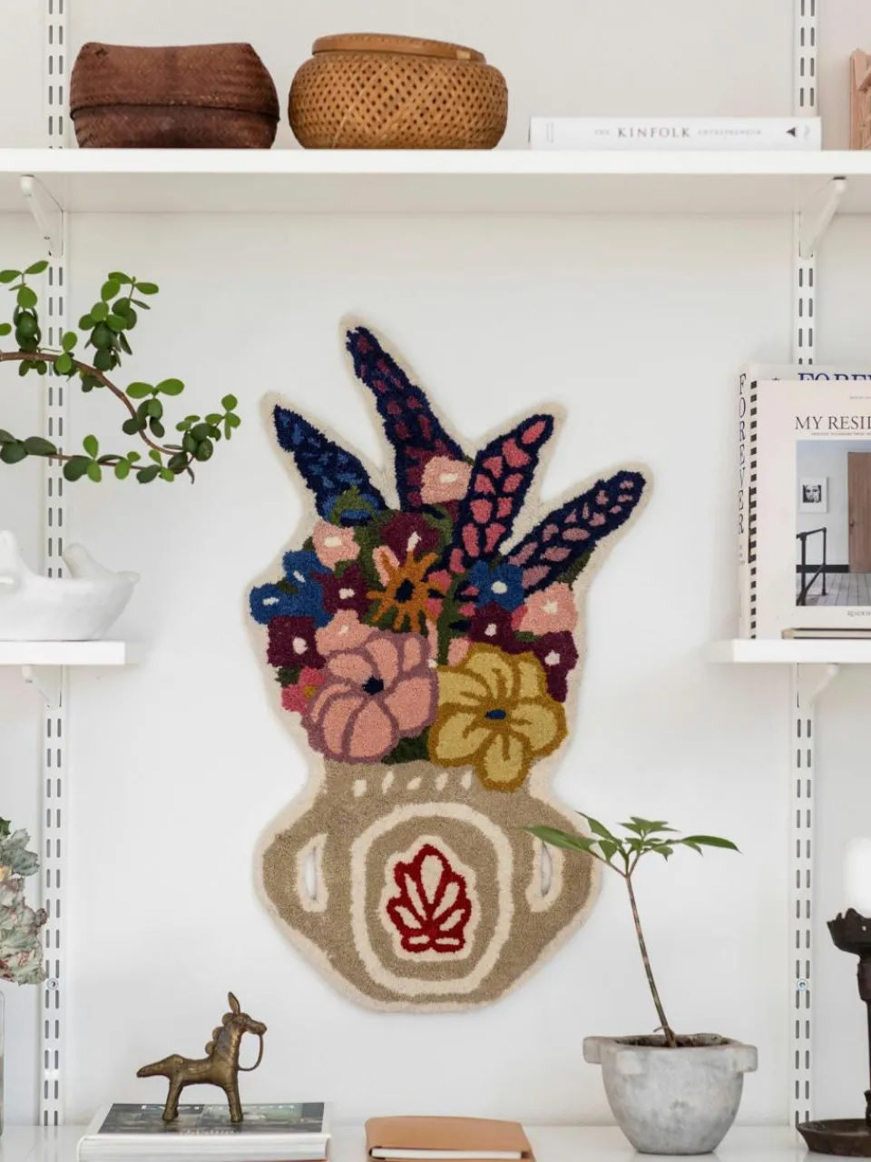 Handgetufte wollen deurmat Flower Vase^Bongusta Sale