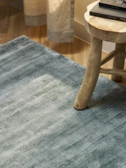 Handgeweven viscose vloerkleed Jane^Westwing Collection Clearance