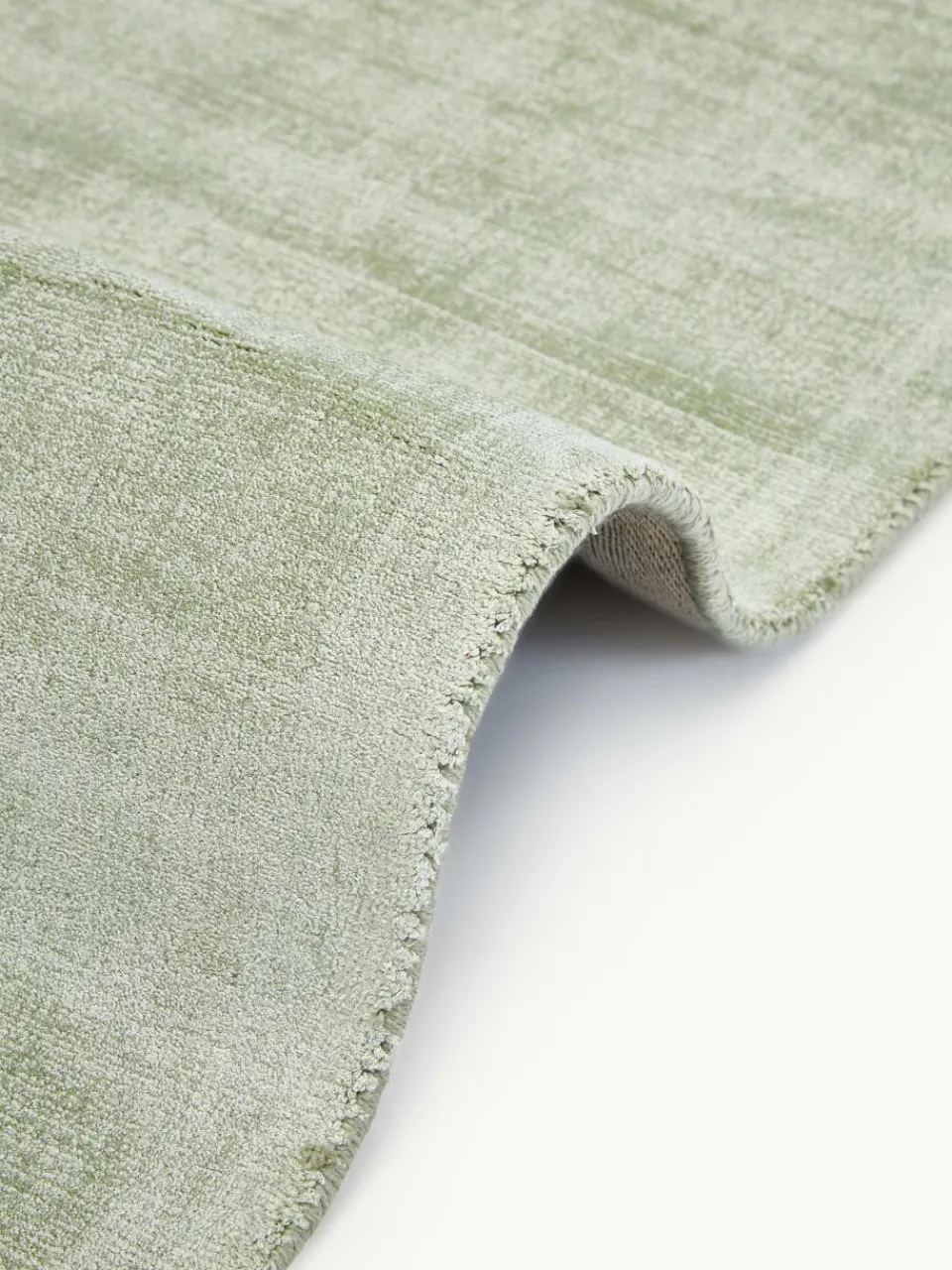 Handgeweven viscose vloerkleed Jane^Westwing Collection Hot