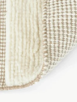 Handgeweven vloerkleed Laine met hoog-laag patroon en franjes^Westwing Collection Online