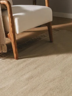 Handgeweven wollen vloerkleed Liv met franjes^Benuta Outlet