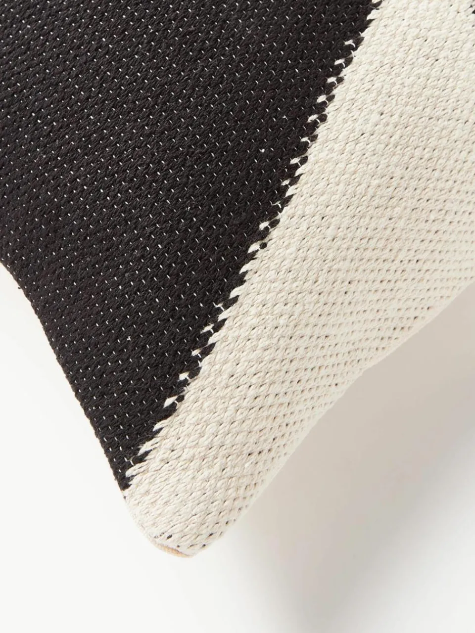 Handgeweven XL kussen Asta met geometrisch patroon^Westwing Collection Sale