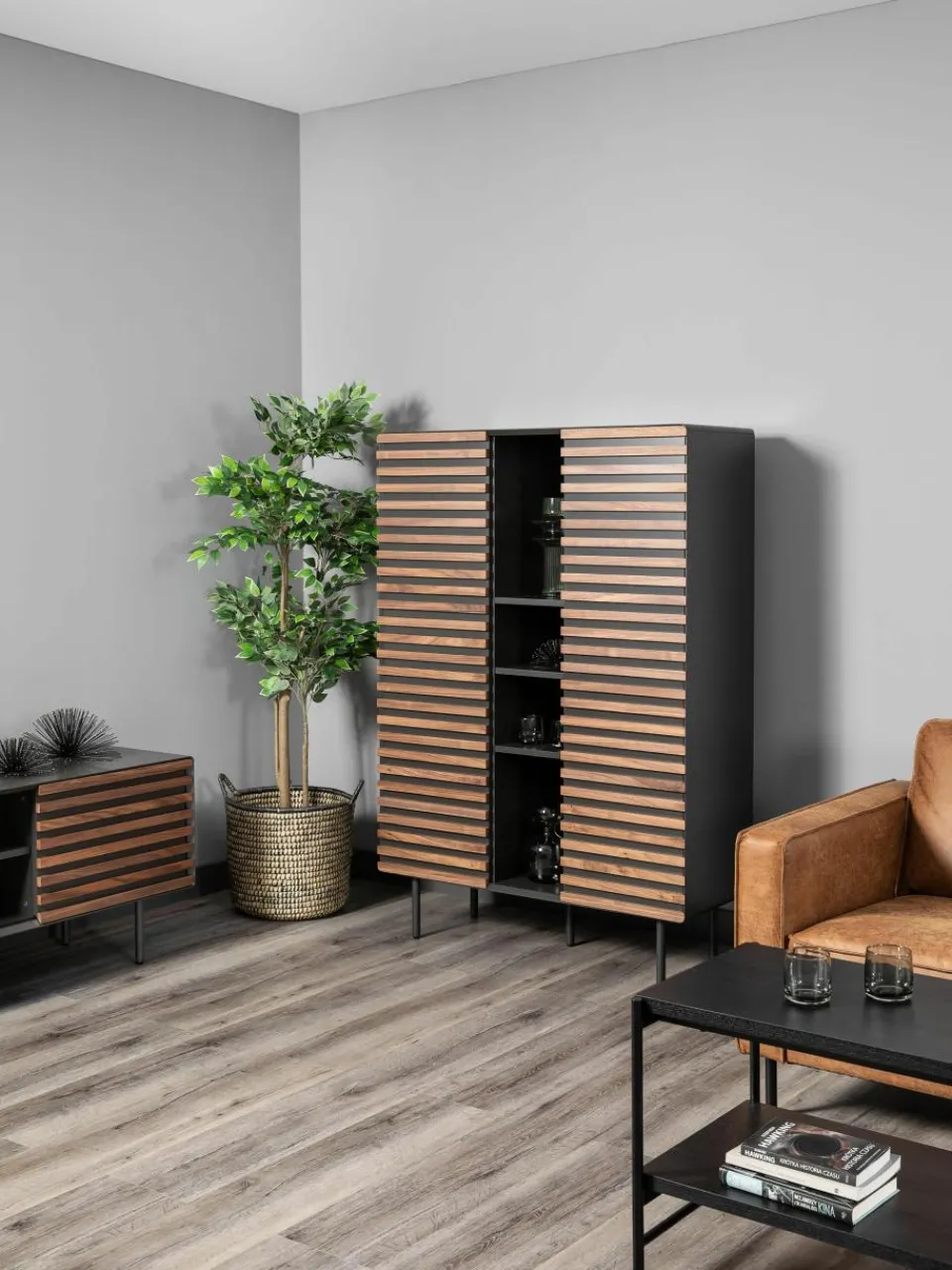 Highboard Kesia met walnoothoutfineer^Westwing Clearance