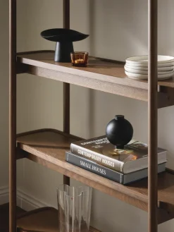 Hoge houten wandkast Libby^Westwing Collection Sale