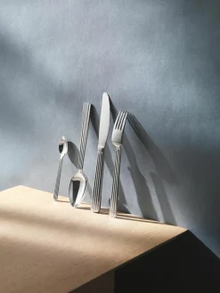Hoogglans gepolijste bestekset Bernadotte, in verschillende setgroottes^GEORG JENSEN Hot