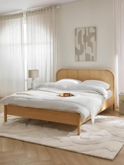 Houten bed Jones met hoofdeinde van Weens vlechtwerk^Westwing Collection Sale