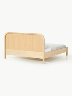 Houten bed Jones met hoofdeinde van bouclé^Westwing Collection Outlet