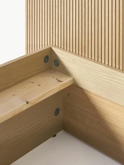 Houten bed Sato met lades en hoofdeinde^Westwing Collection Hot
