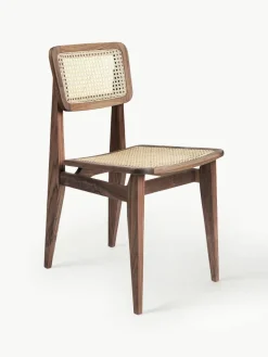 Houten stoel C-Chair van walnoothout met Weens vlechtwerk^GUBI Online