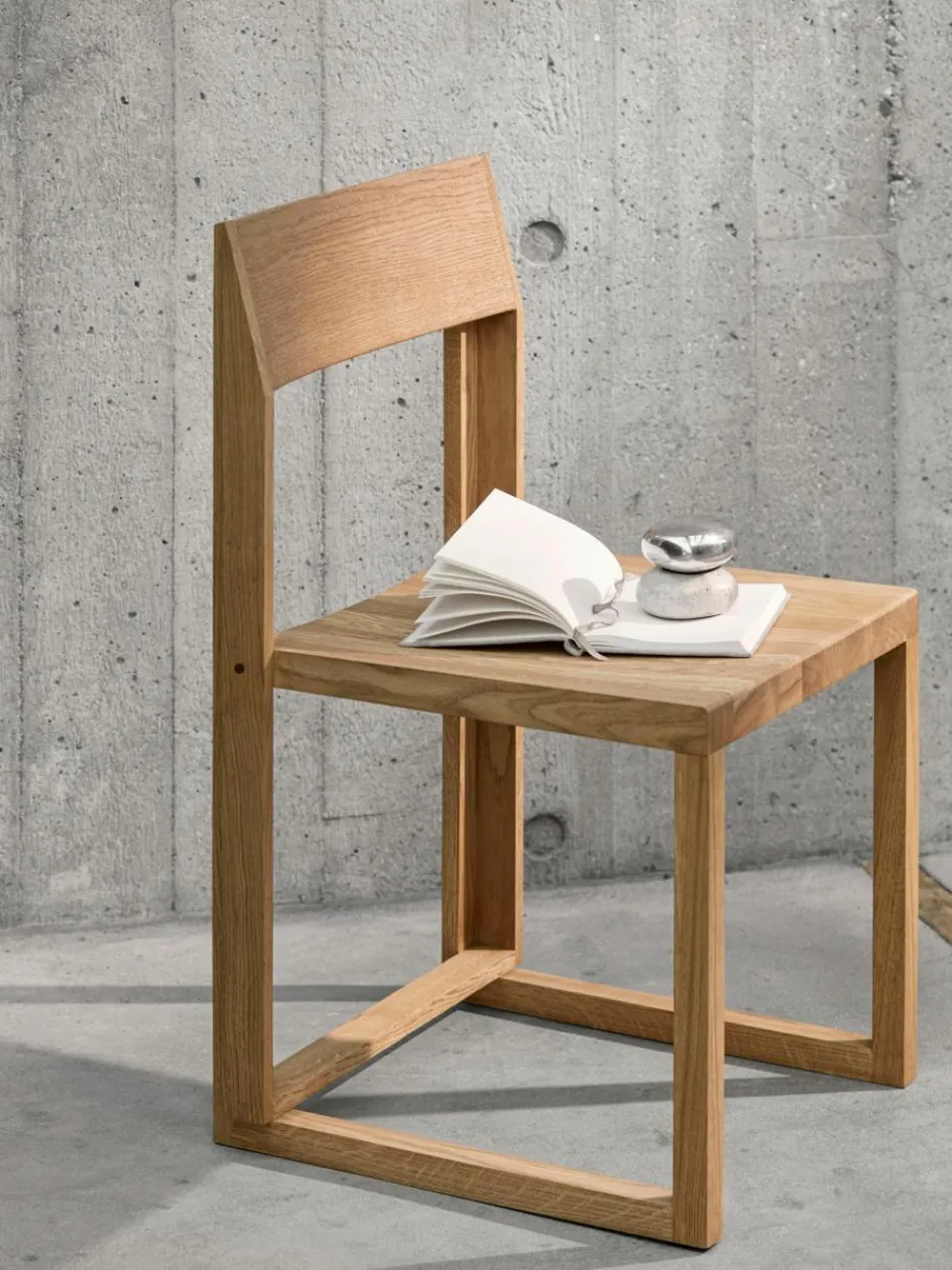 Houten stoel Outline van eikenhout^Kristina Dam Fashion