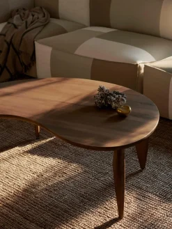In hoogte verstelbare salontafel Feve van walnoothout in organische vorm^ferm LIVING Outlet