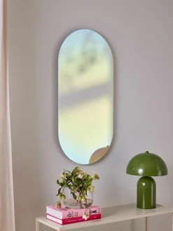Iriserende design wandspiegel Ruby^Westwing Collection Online