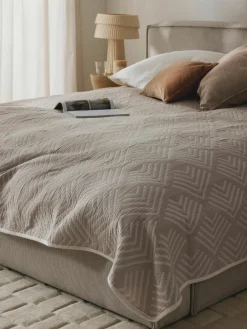 Jacquard bedsprei Milano met grafisch patroon^Westwing Collection Fashion
