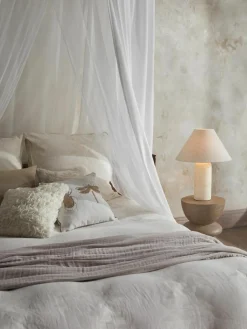 Jacquard mousseline dekbedovertrek Jasmina met bloemenpatroon in beige^Westwing Collection Clearance