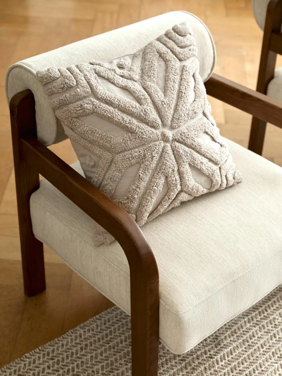 Katoenen kussenhoes Nira met winters motief^Westwing Collection Hot