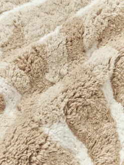 Katoenen kussenhoes Sela met getuft plantenmotief^Westwing Collection Sale