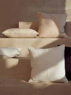 Katoenen kussenhoes Terre met decoratieve naad^Westwing Collection Best