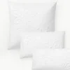 Katoenen perkale kussenhoes Vidal met getuft sneeuwvlokmotief^Westwing Collection Best