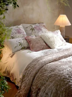 Katoenensatijnen dekbedovertrek Margot met bloemenprint^Westwing Collection Online