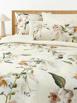 Katoensatijnen dekbedovertrek Flori met bloemenprint^Westwing Collection Best