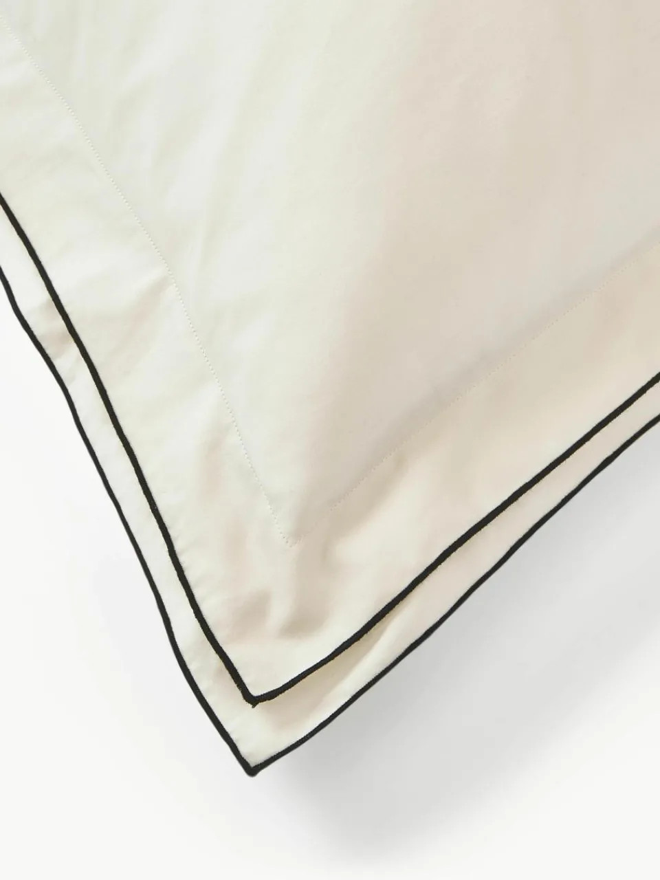 Katoensatijnen kussenhoes Carlotta^Westwing Collection New
