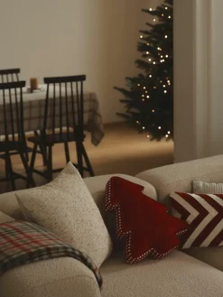 Kerstboom sierkussen Ziva van fluweel^Westwing Collection Clearance