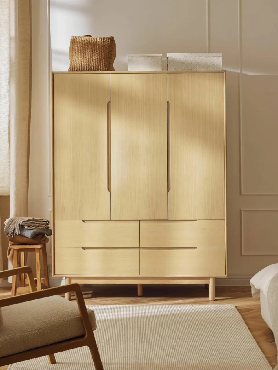 Kledingkast Cassy, 3 deuren^Westwing Collection Online