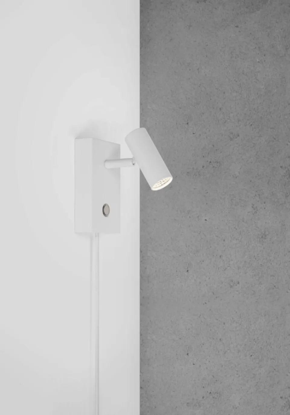 Kleine dimbare LED wandlamp Omari met stekker^Westwing Fashion
