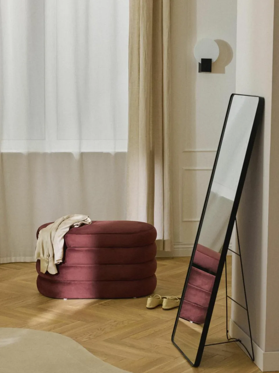 Kleine fluwelen bank Alto met opbergruimte^Westwing Collection Fashion