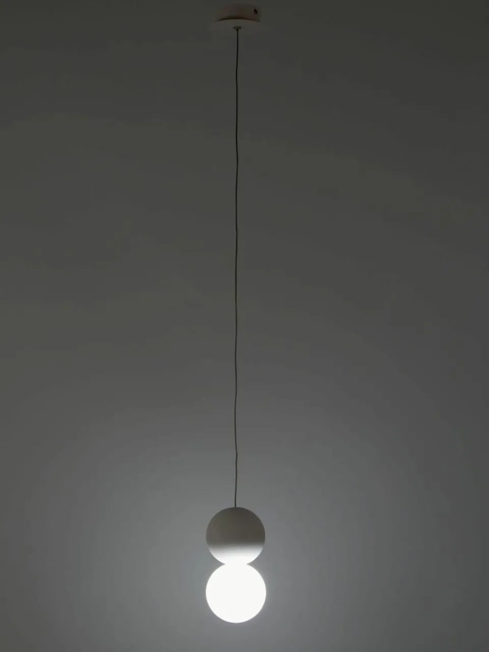 Kleine hanglamp Zero van glas en beton^Nova Luce Hot