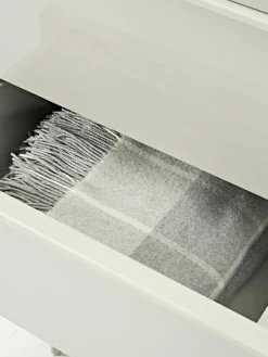 Kleine houten ladekast Elona^Westwing Collection Clearance