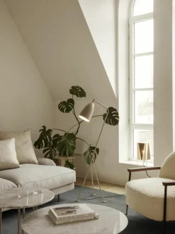 Kleine leeslamp Gräshoppa, verstelbaar^GUBI Discount