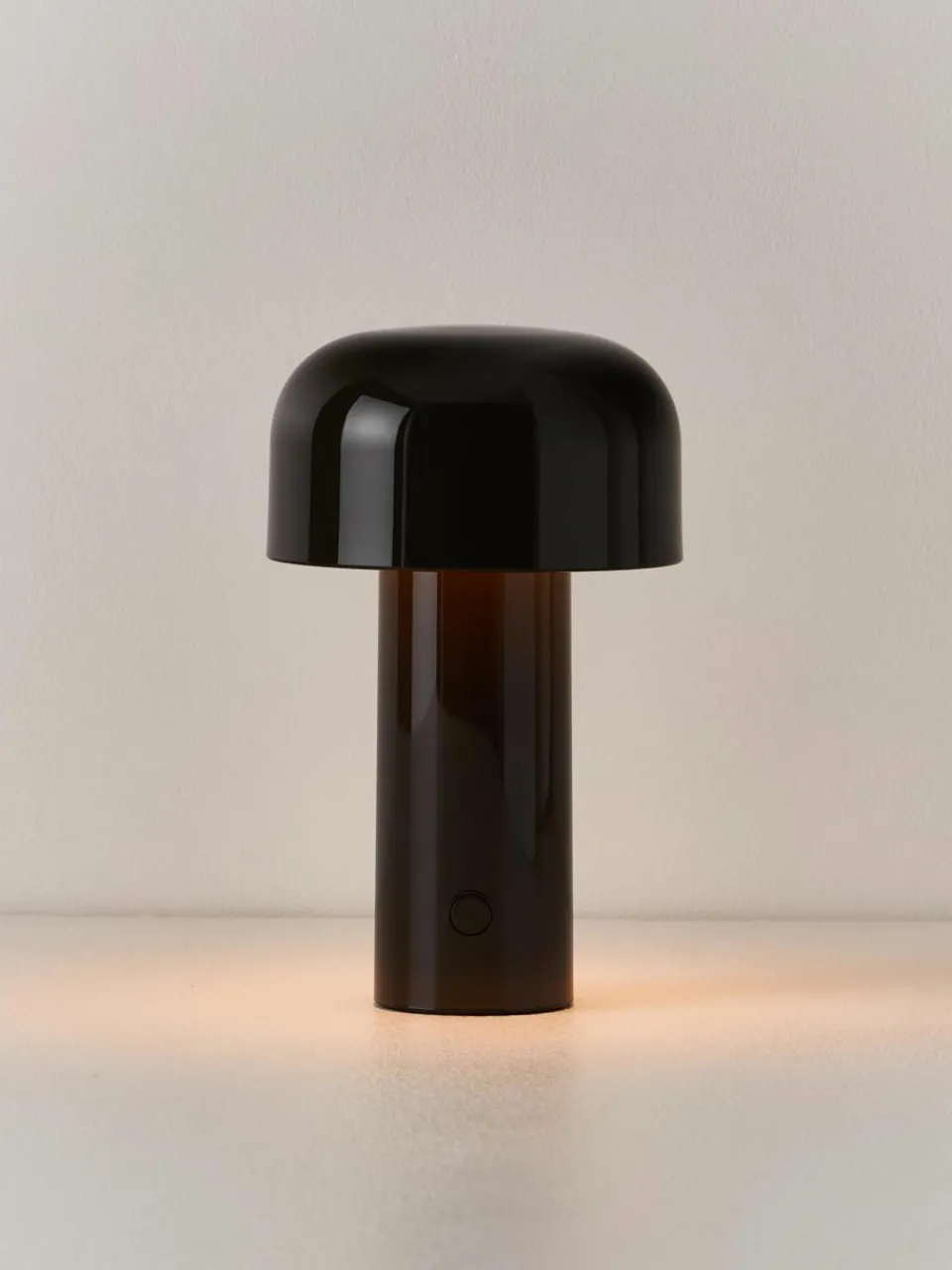 Kleine mobiele LED tafellamp Bellhop, dimbaar^Flos Best