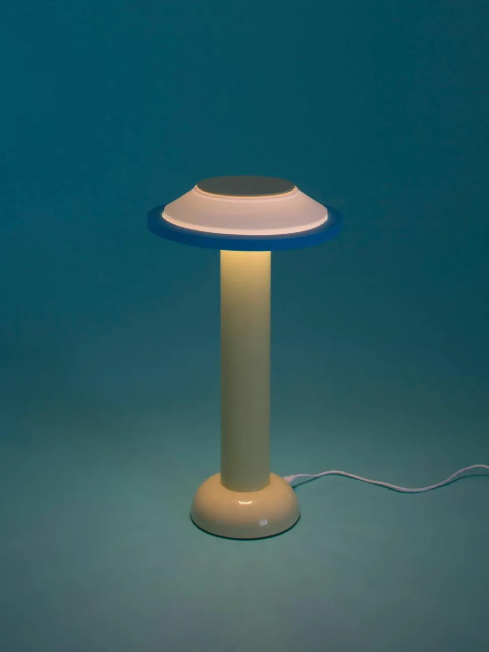 Kleine mobiele LED tafellamp PL2, dimbaar^Sowden Clearance