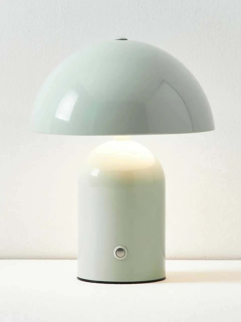 Kleine mobiele LED tafellamp Walter, dimbaar^Westwing Collection Discount