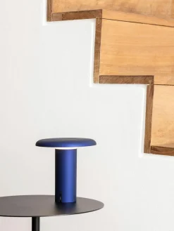 Kleine mobiele LED tafellamp Takku, dimbaar^Artemide Best
