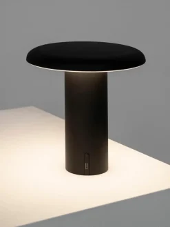Kleine mobiele LED tafellamp Takku, dimbaar^Artemide Fashion