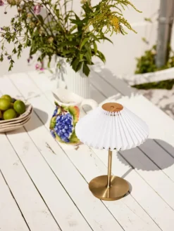 Kleine mobiele LED tafellamp Paris To Go, dimbaar^Westwing Outlet