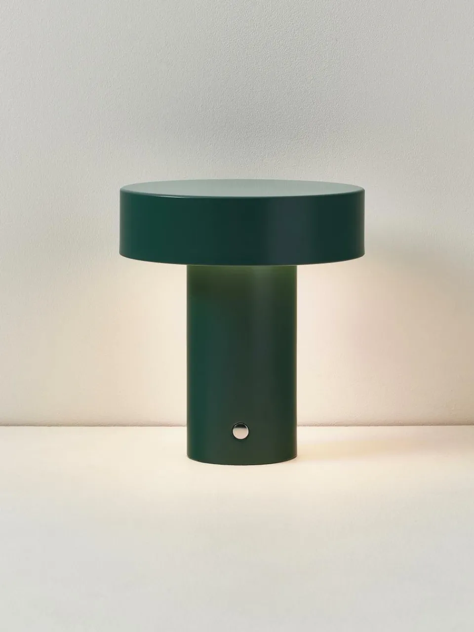 Kleine mobiele LED tafellamp Kamal, dimbaar^Westwing Collection Outlet