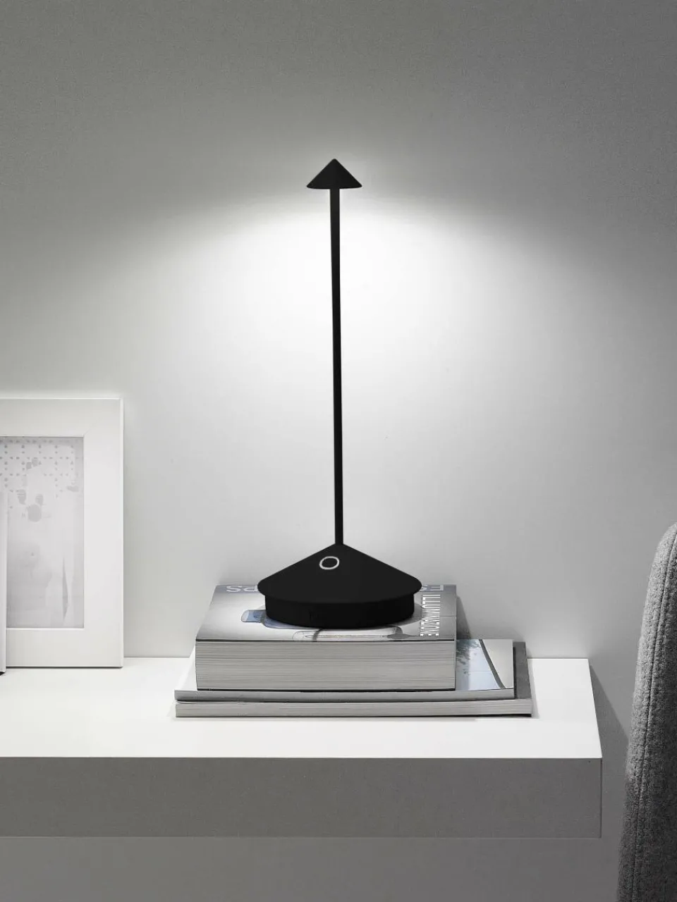 Kleine mobiele LED tafellamp Pina, dimbaar^zafferano Clearance