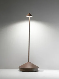 Kleine mobiele LED tafellamp Pina, dimbaar^zafferano Hot