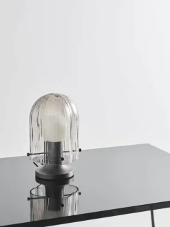 Kleine mondgeblazen tafellamp Seine^GUBI Hot